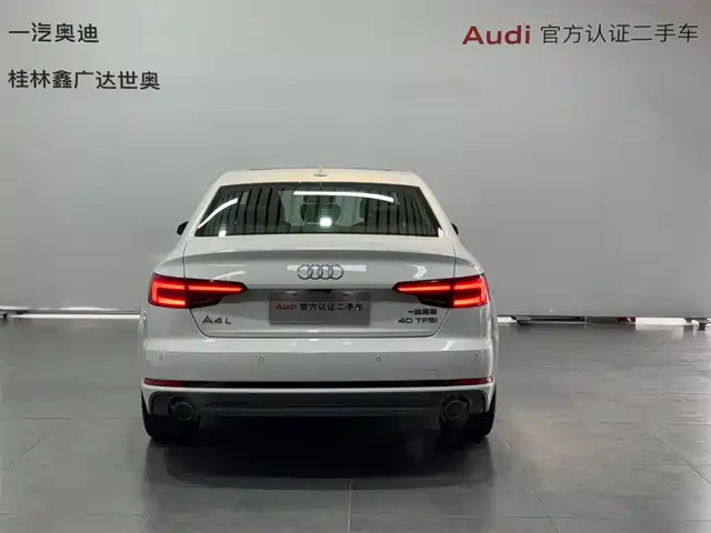 Audi A4L 2018 30th Anniversary 40 TFSI Fashion — фото 5