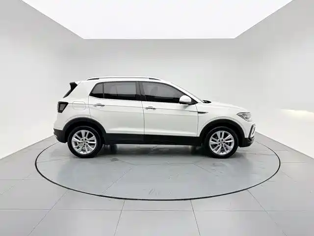 Фото 7 - Volkswagen T-Cross