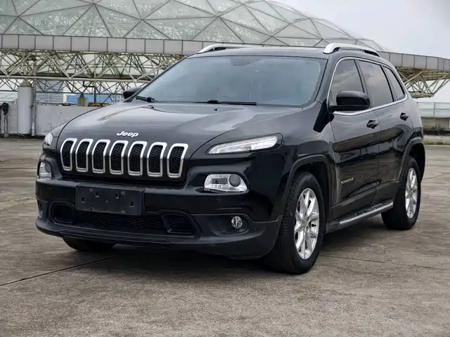  Jeep Cherokee 2016 2.4L Leading Edition