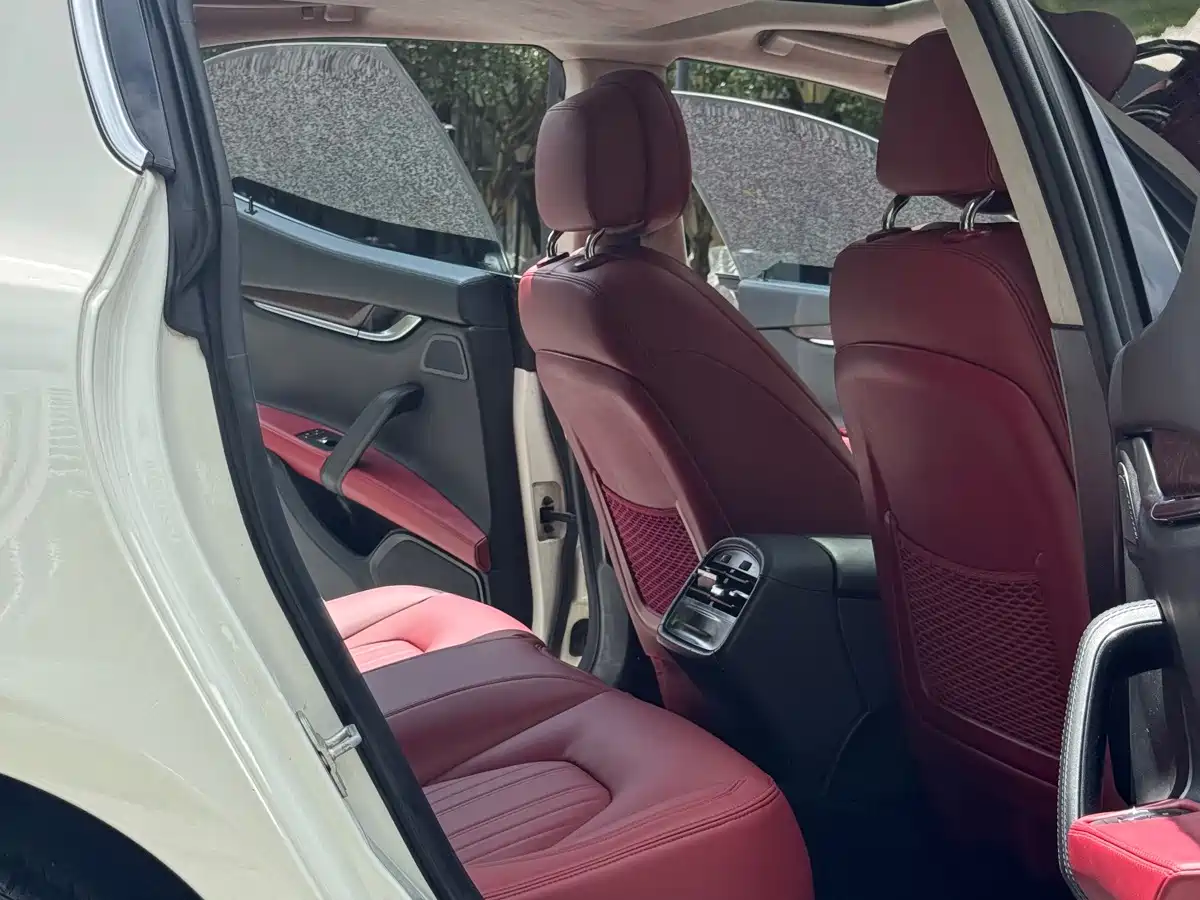 Maserati Ghibli 2015 2014 3.0T Standard