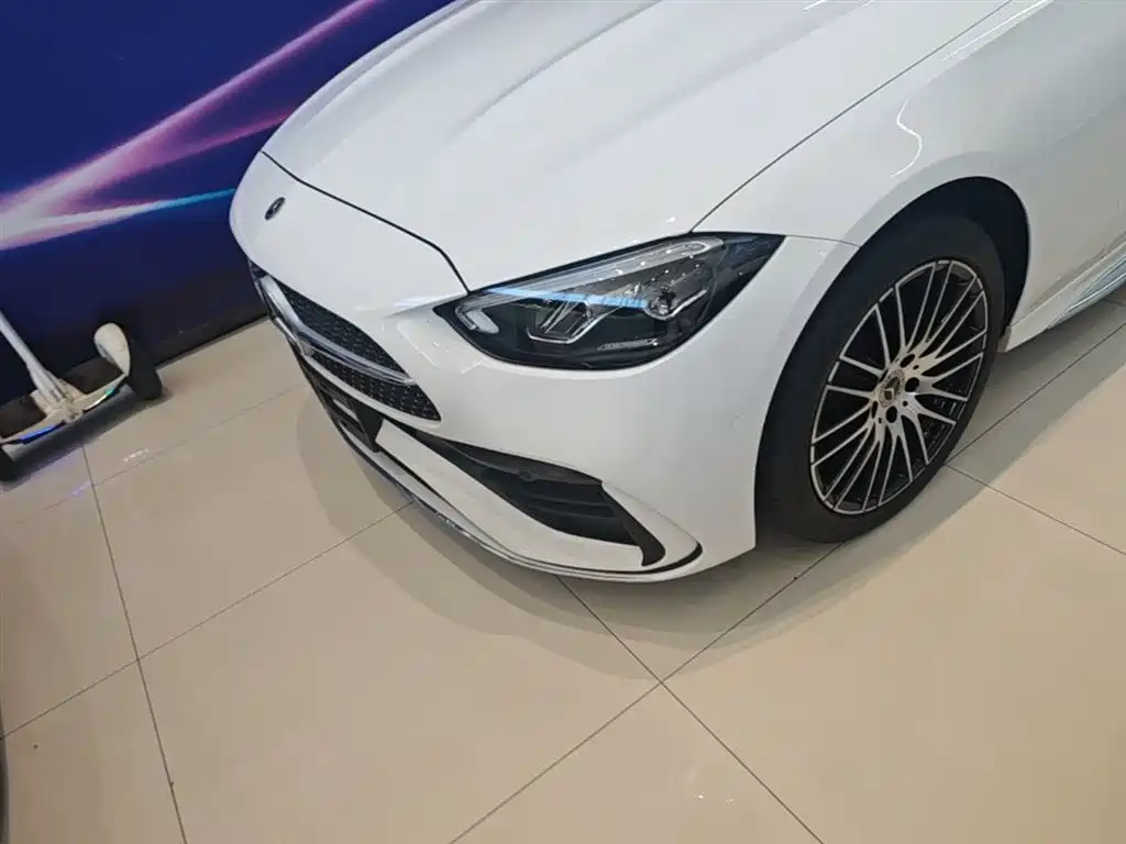 Mercedes-Benz C-Class 2023 Facelift C 200 L Sport Edition фото 24