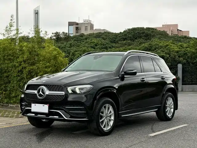 MERCEDES-BENZ GLE