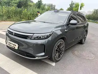 AITO M7