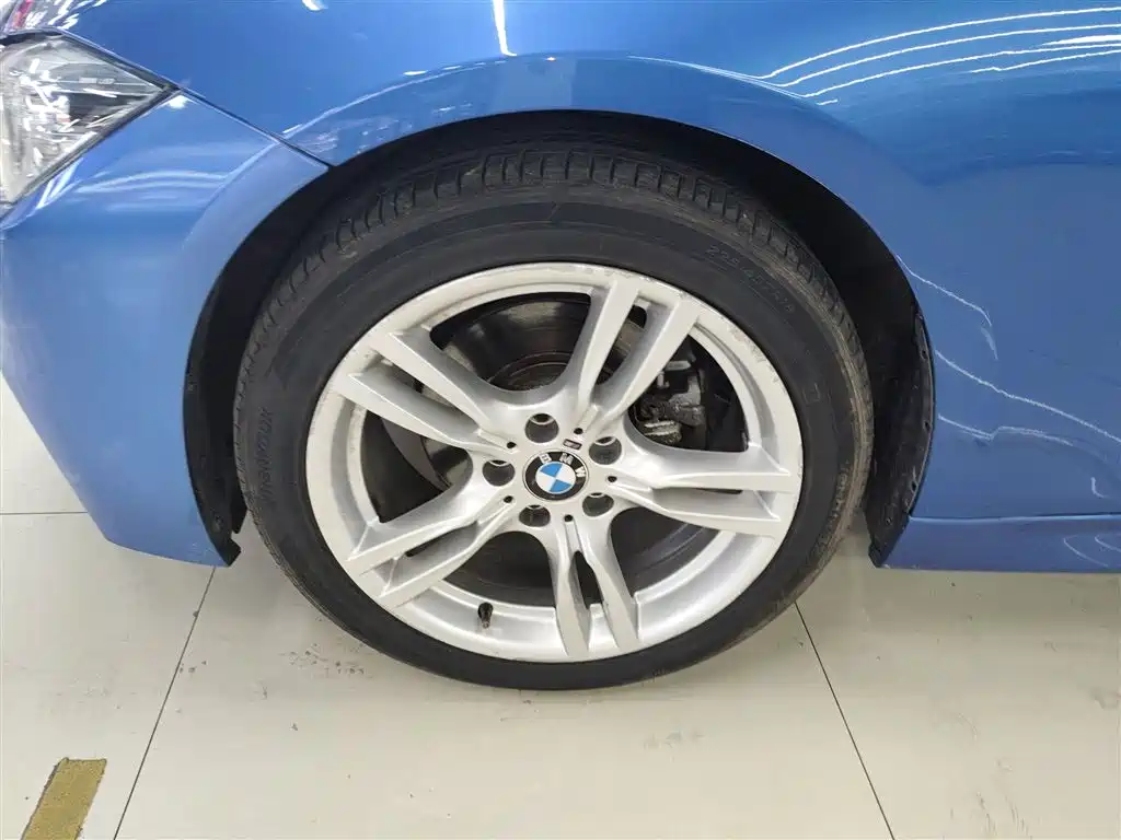 BMW 3 Series 2019 320i M Sport Package фото 23