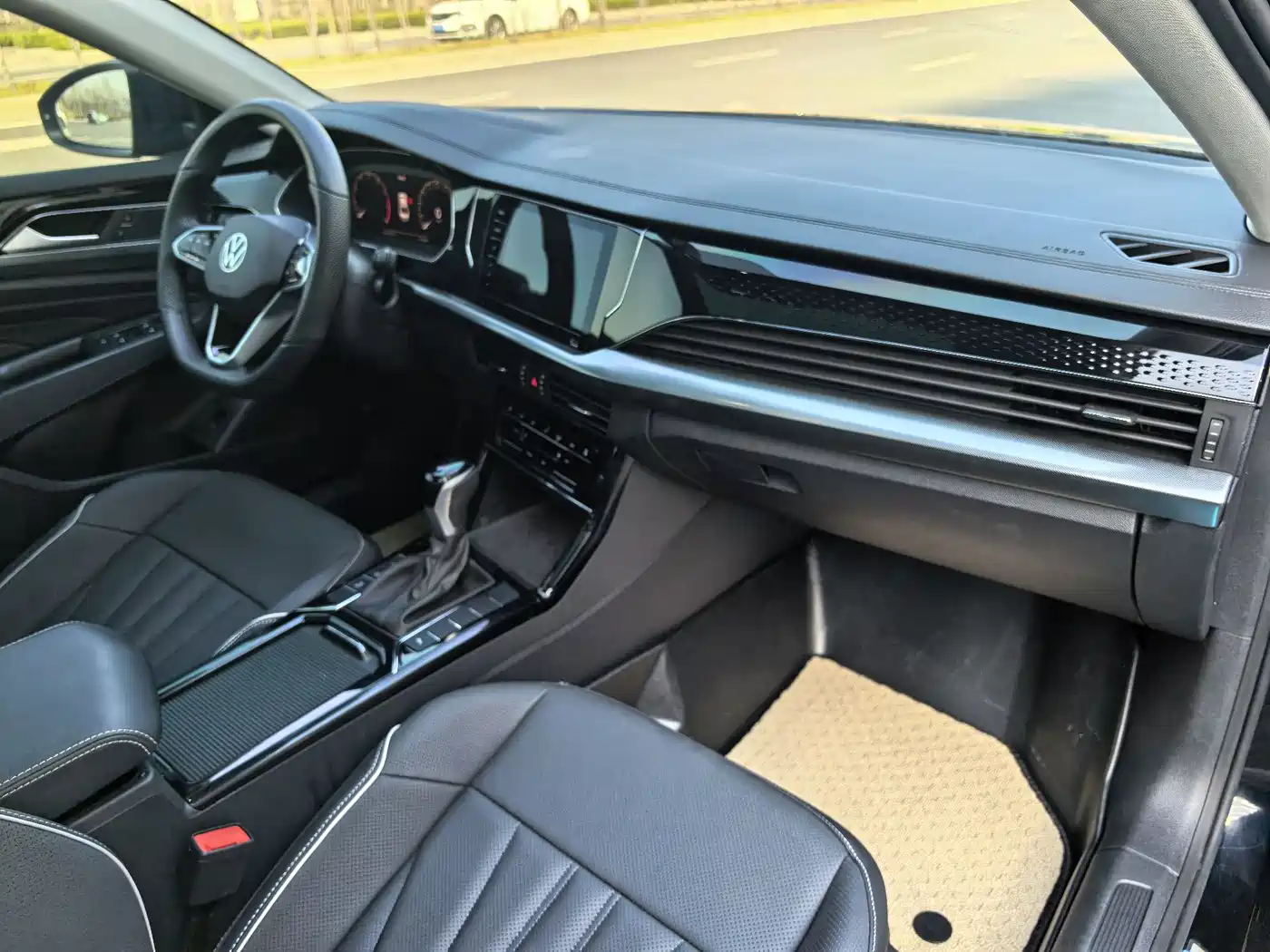 Volkswagen Passat 2024 280TSI Elite Edition фото 20