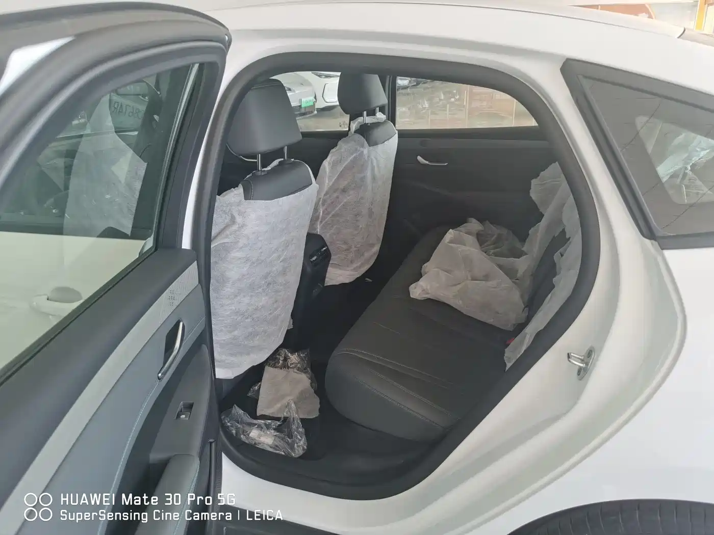 BYD Qin PLUS 2026 DM-i 128KM Progressive фото 8