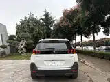 صورة 4 - Peugeot 5008