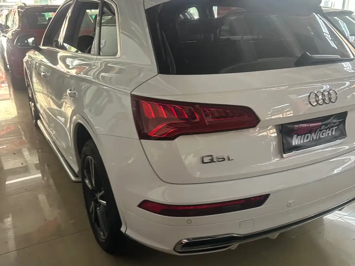 Audi Q5L 2018 40 TFSI Prestige Fashion (China V) фото 9