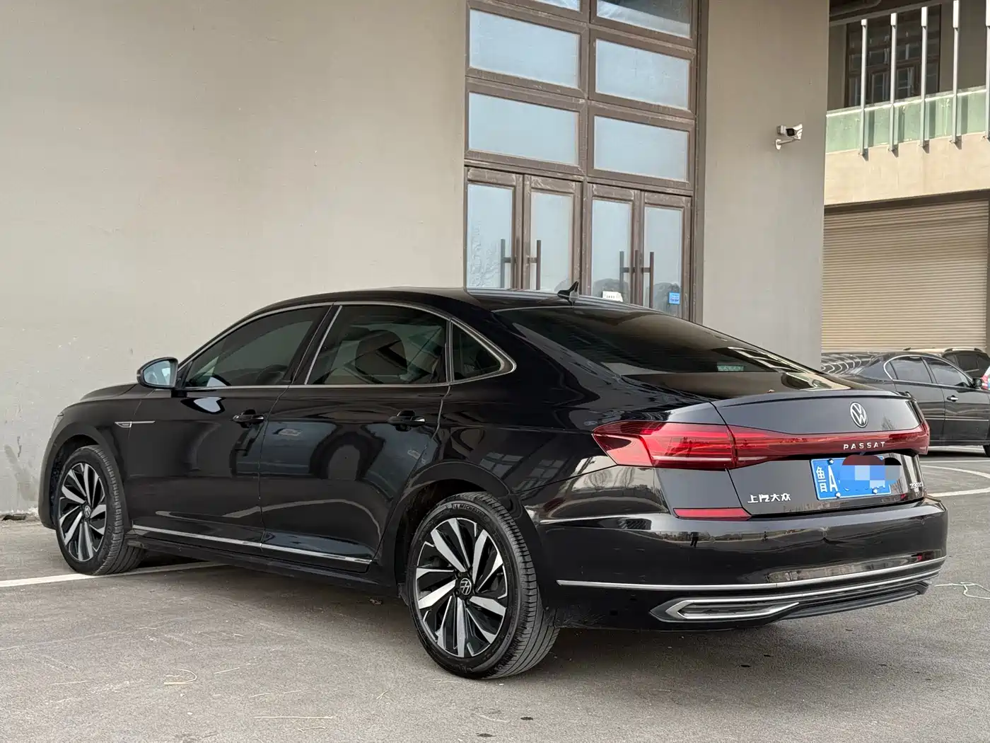 VOLKSWAGEN PASSAT