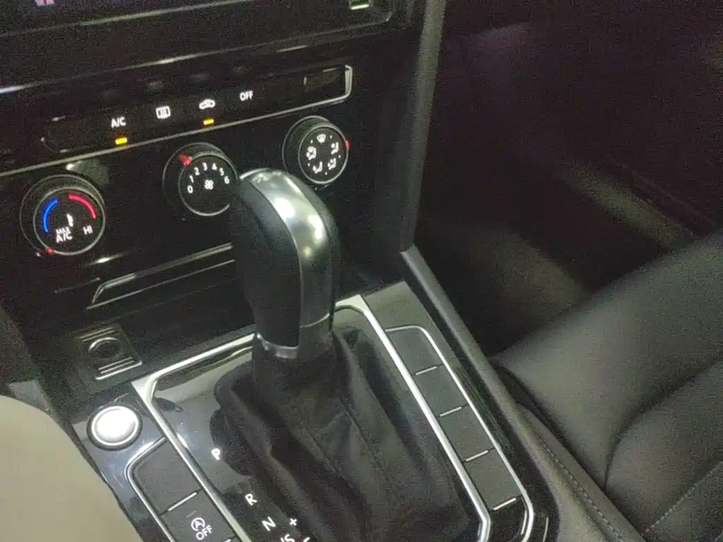 Volkswagen Magotan 2025 2025 Popular Edition 280TSI DSG Comfort