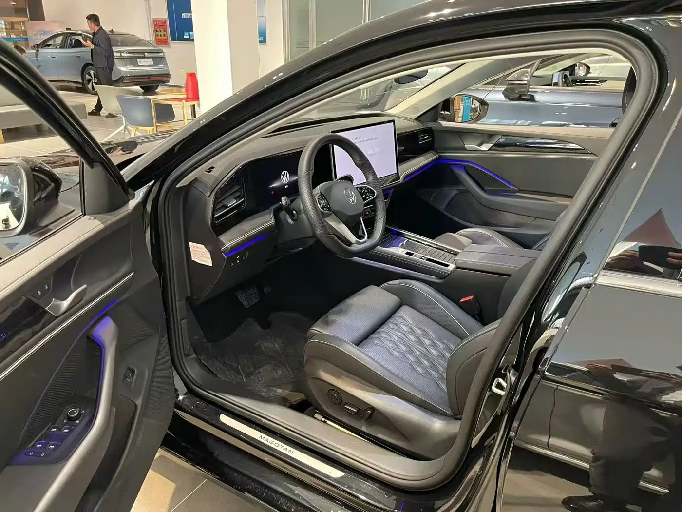 Volkswagen Magotan 2024 380TSI DSG Luxury Edition (Daimai Package) фото 7