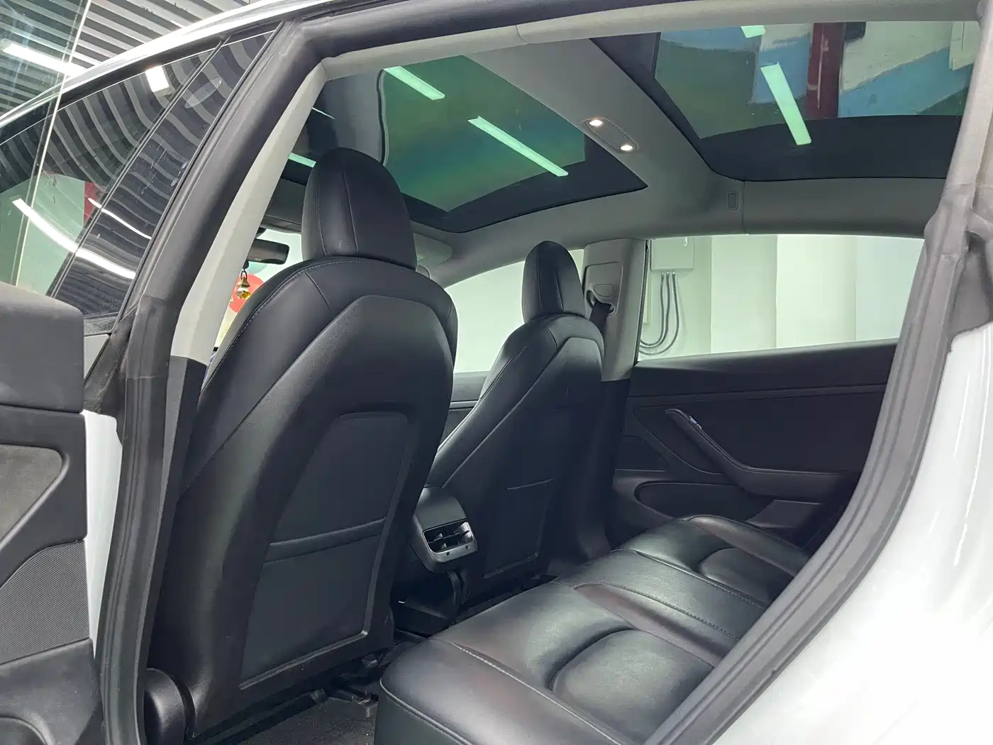 Tesla Model 3 (Import) 2020 2019 Standard Range RWD Upgraded Edition
