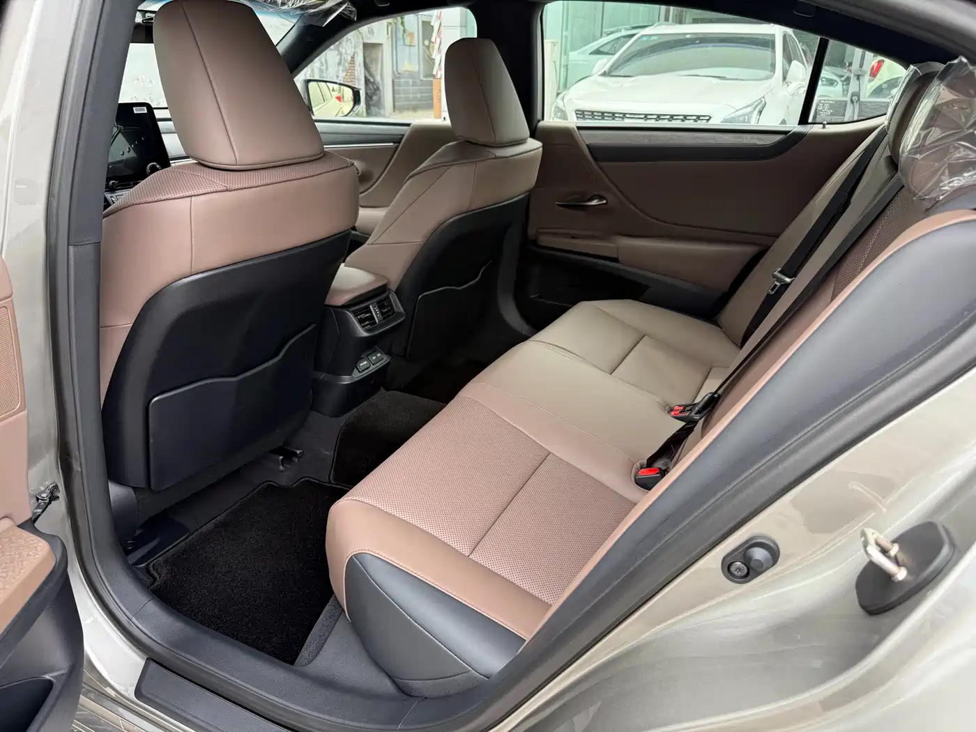 LEXUS ES