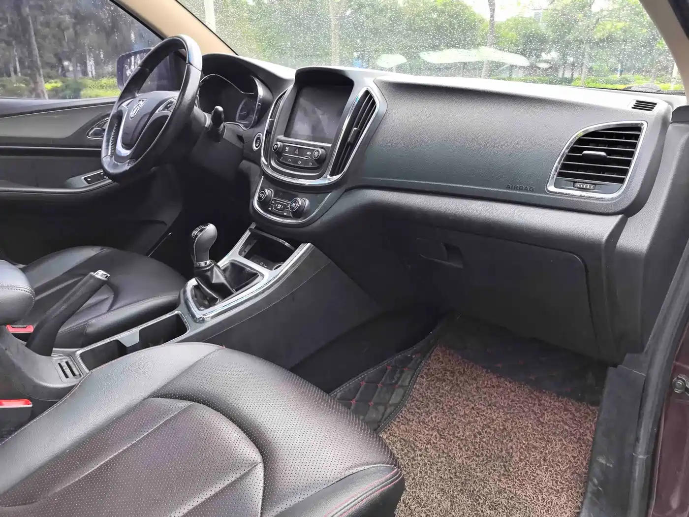 Baojun 560 2015 2015 1.8L Manual Luxury