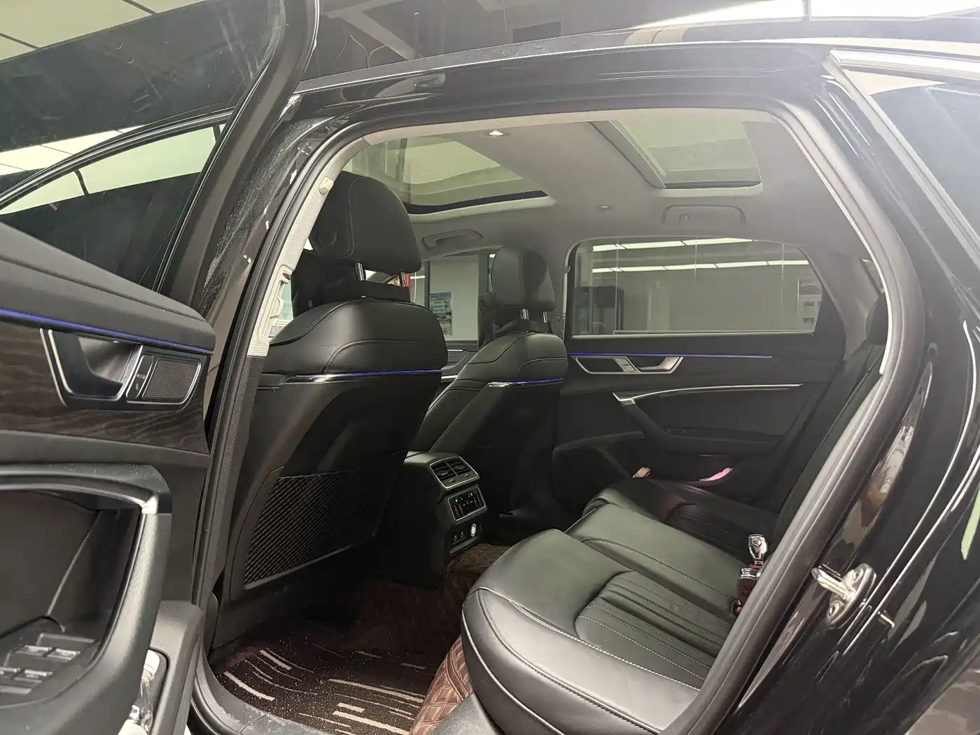 Audi A6L 2023 45 TFSI quattro Premium Elegance фото 4