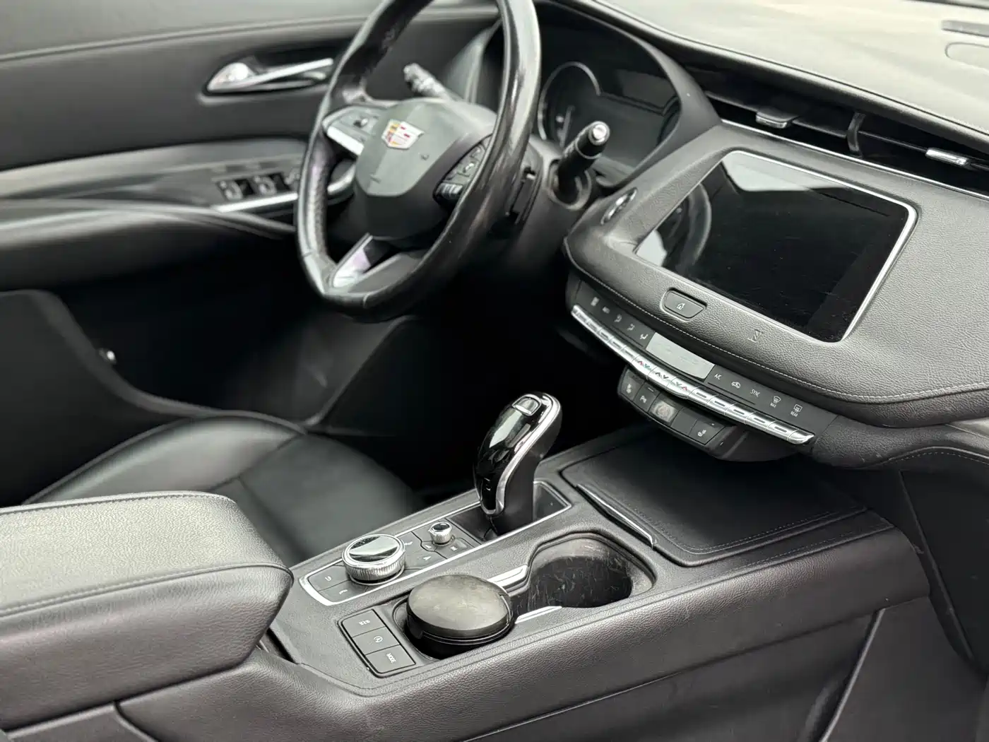 Cadillac XT4 2020 28T FWD Leading Trim фото 9