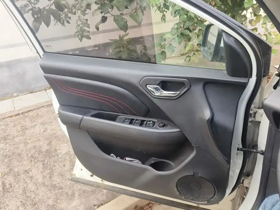 Soueast DX3 2018 2018 1.5T CVT Premium