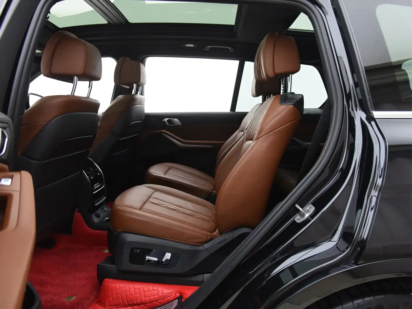 Photo 8 - BMW X7
