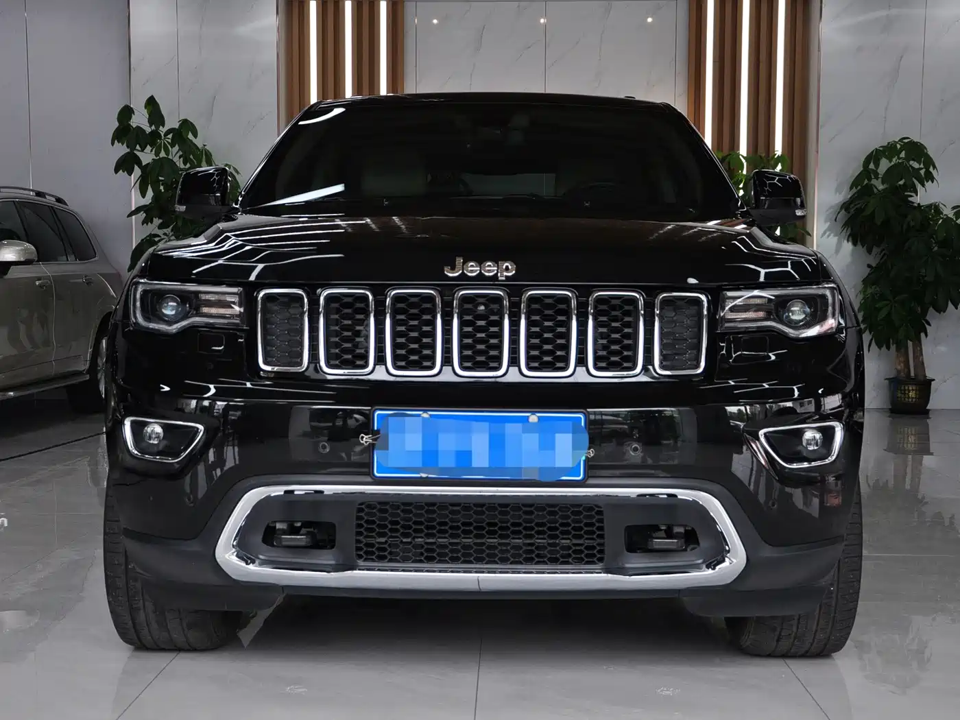 2022 Jeep Grand Cherokee (Import)