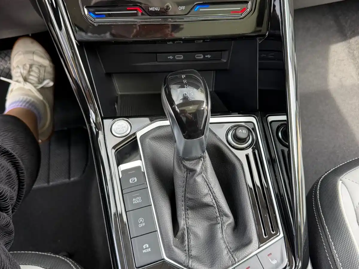 Volkswagen Tayron 2023 280TSI 2WD Luxury Plus Advanced Edition фото 20