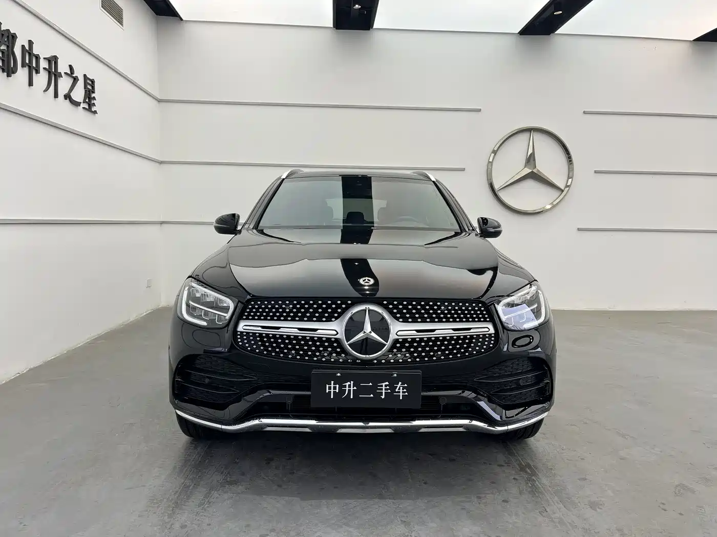 MERCEDES-BENZ GLC