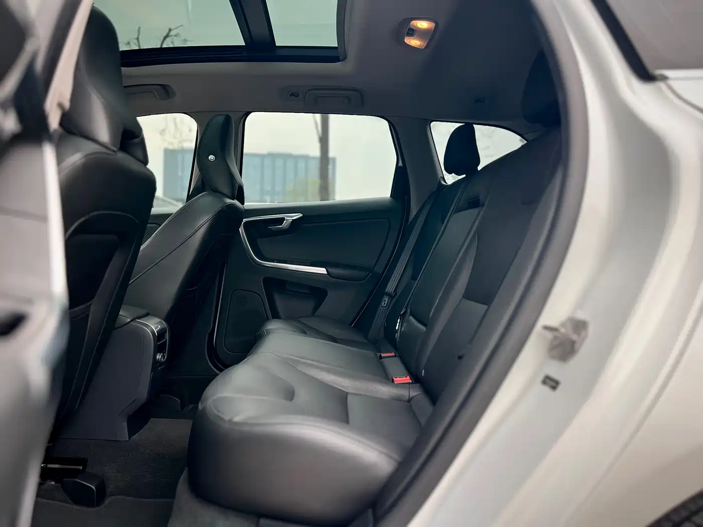 Фото 27 - Volvo XC60