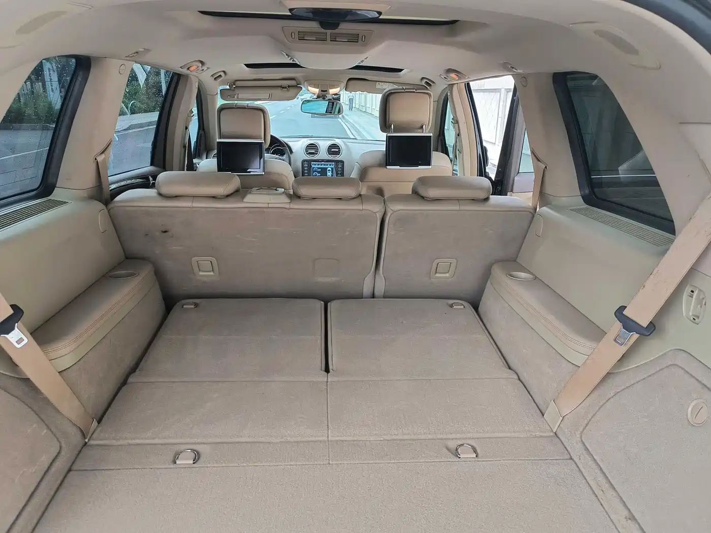Mercedes-Benz GL-Class 2011 GL 450 Prestige Grand Edition фото 11
