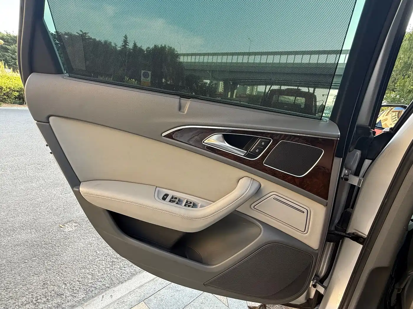 Фото 7 - Audi A6L