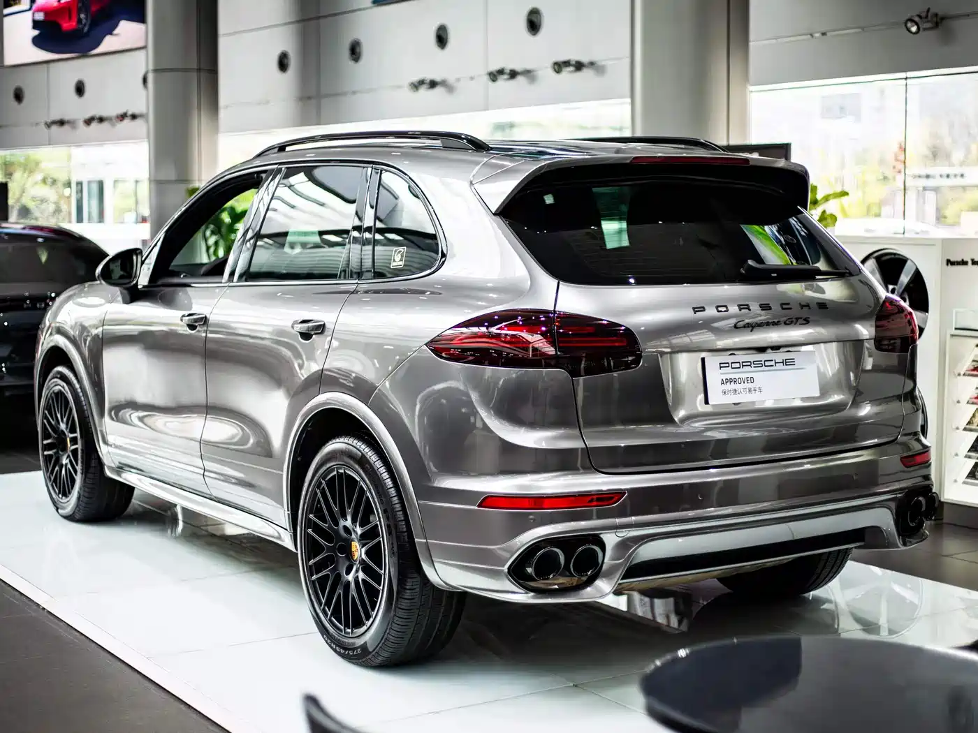 PORSCHE CAYENNE