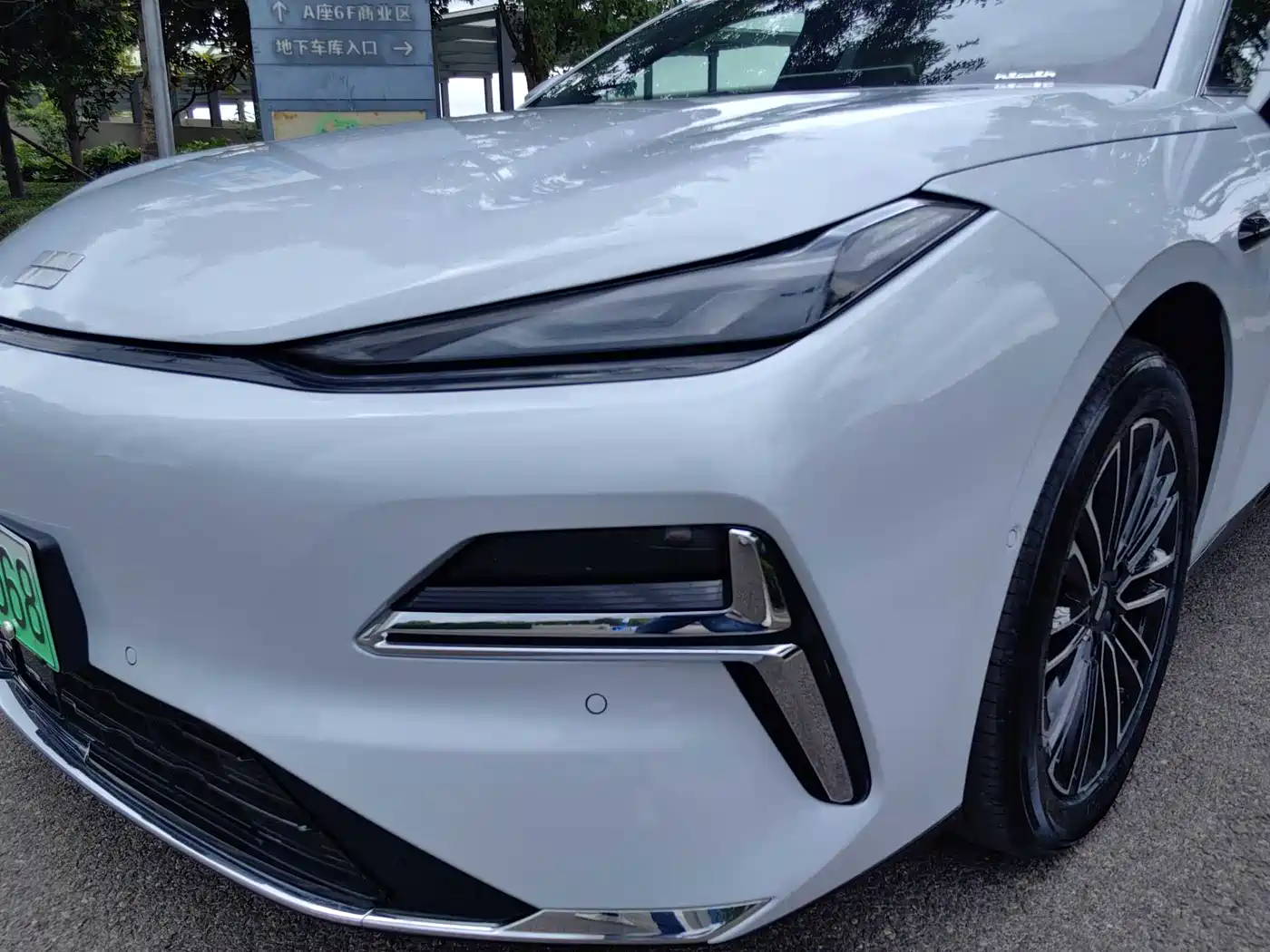 Geely Galaxy Galaxy Xingyao 8 2025 130km EM-i Premium Edition фото 32