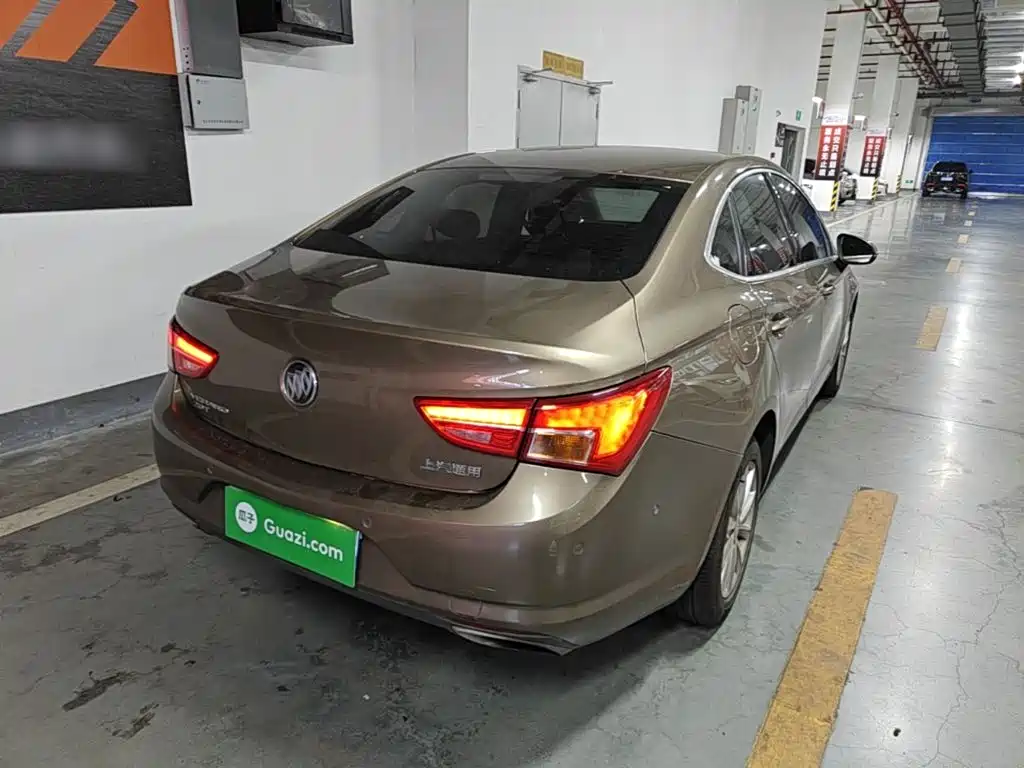 Photo 7 - Buick Verano