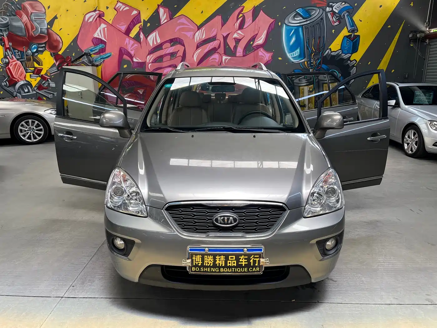 Kia Carens 2011 2.0L 7-seat Automatic Comfort фото 2