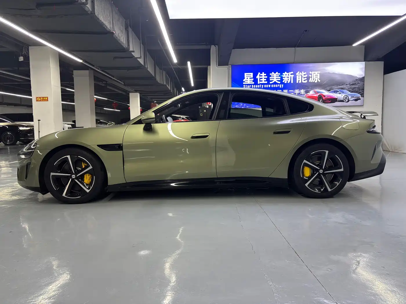 XIAOMI CAR XIAOMI SU7