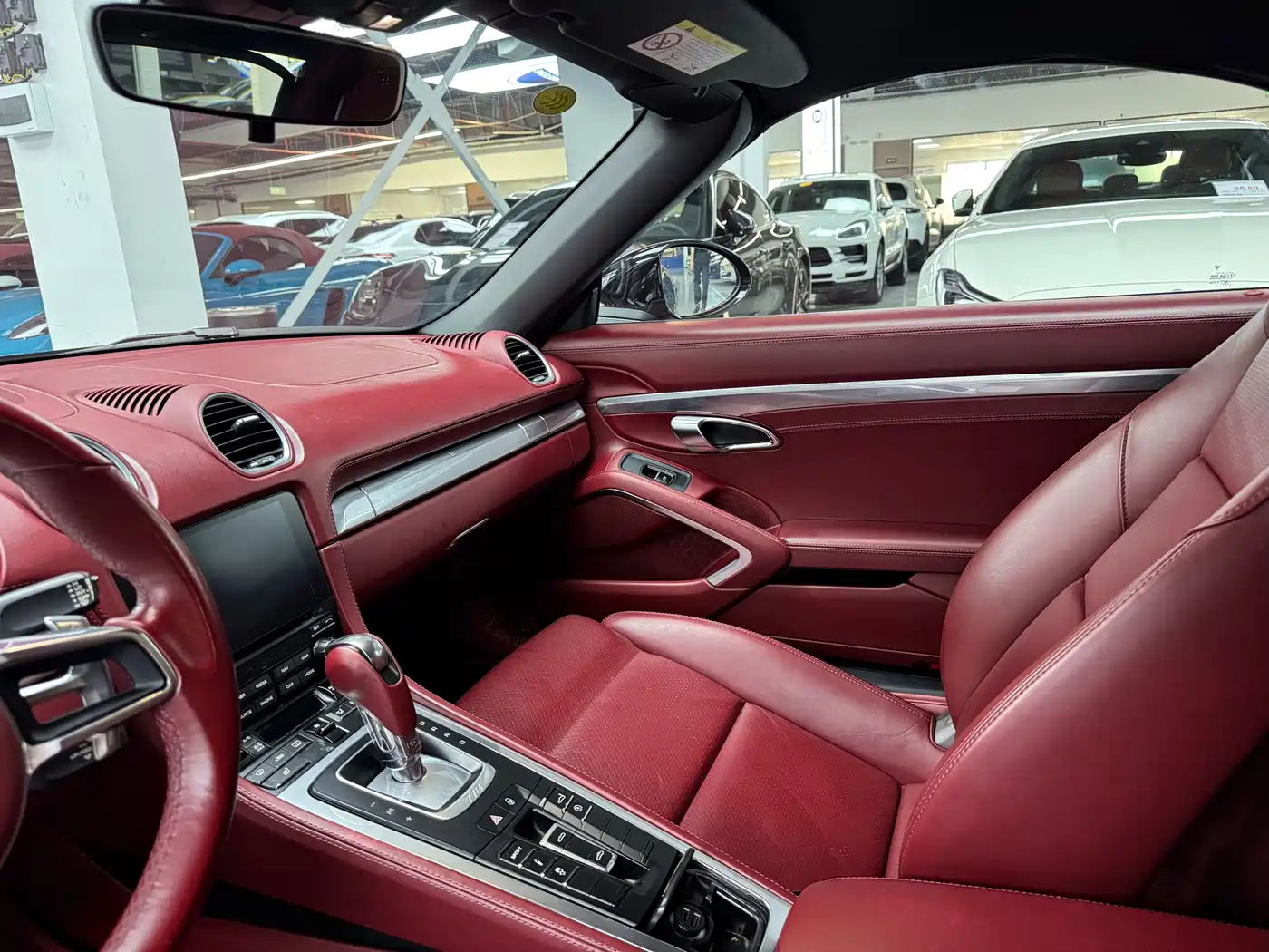 Porsche 718 2018 Boxster 2.0T фото 6