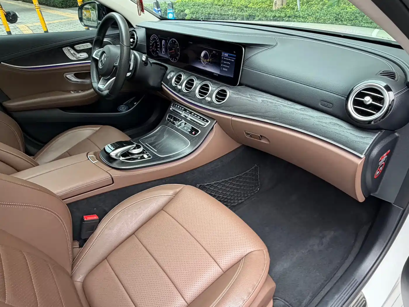 Mercedes-Benz E-Class 2018 E 300 L Sport Fashion фото 13