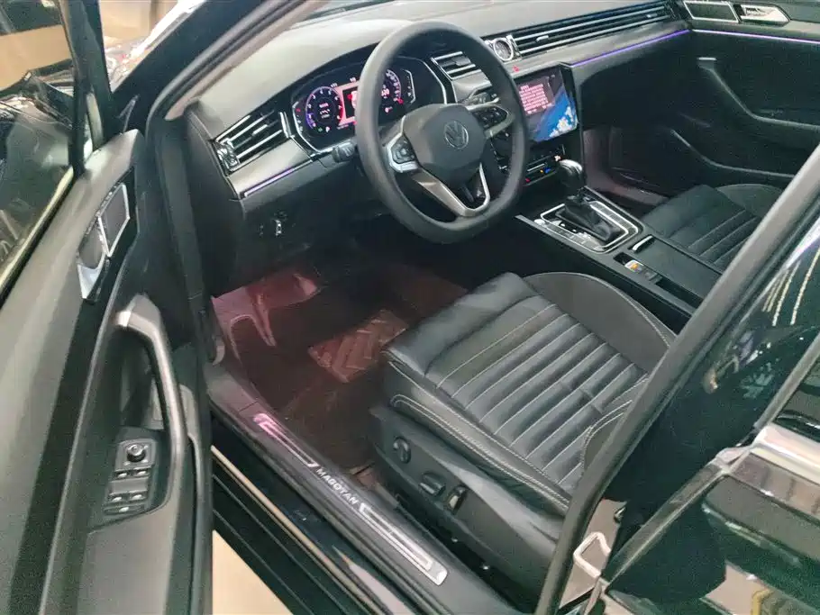 Volkswagen Magotan 2020 330TSI DSG Leading фото 8