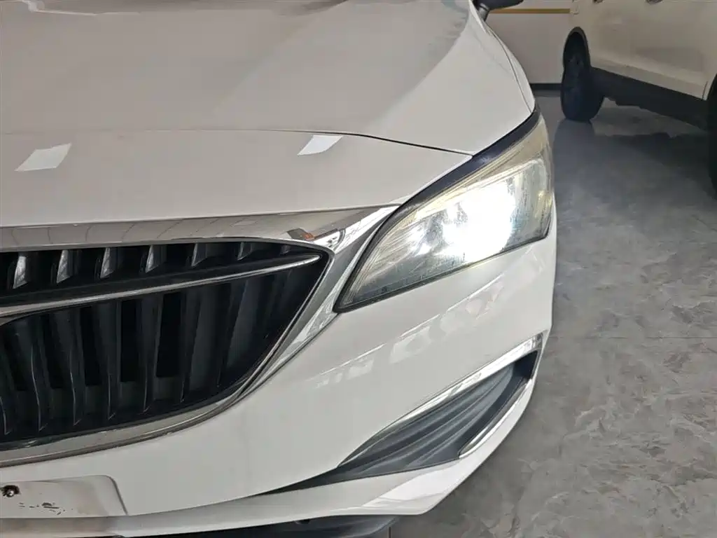 Buick Verano 2018 Sedan 15S Automatic Leading фото 24