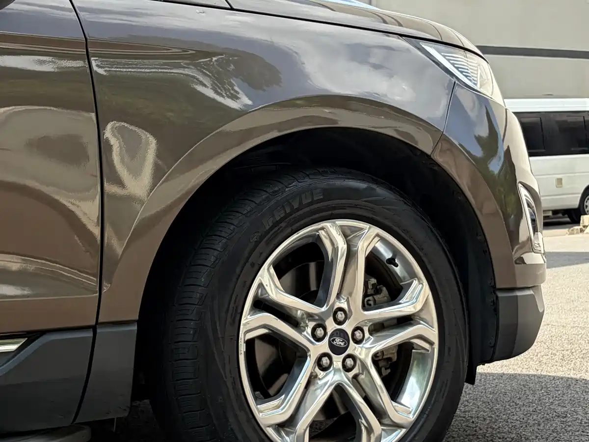 Ford Edge 2017 2016 EcoBoost 245 2WD Luxury 7-Seater