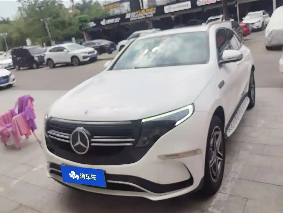 MERCEDES-BENZ EQC
