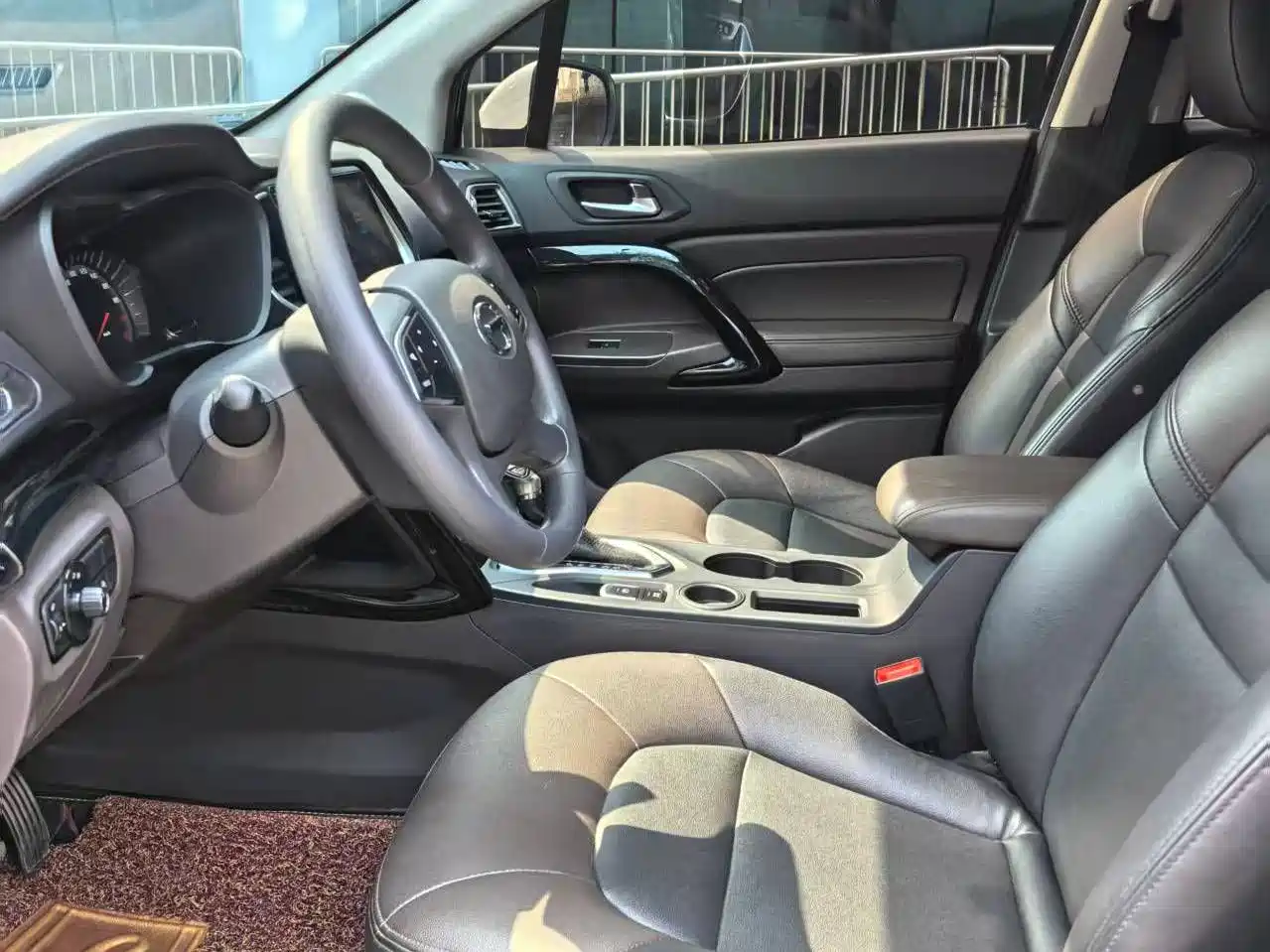 GAC Trumpchi Trumpchi GS4 2017 235T G-DCT 2WD Elite фото 7