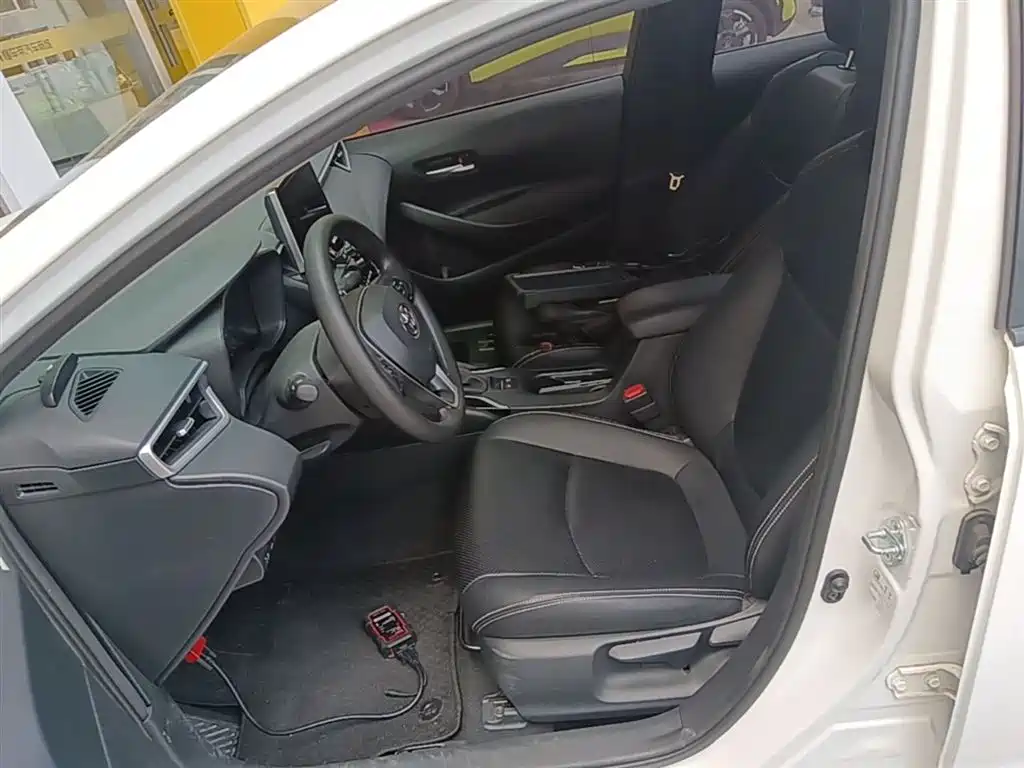 Toyota Corolla 2021 1.2T S-CVT Elite PLUS Edition фото 15