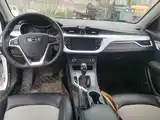 Фото 5 - Geely Vision