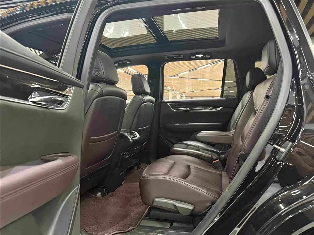 Cadillac XT6 2020 2020 28T 6-Seater Luxury Model