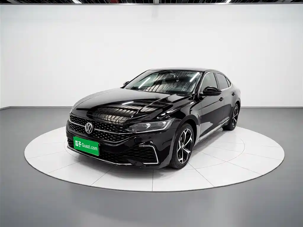 Volkswagen Passat 2024 330TSI Starlight Elite Edition фото 2