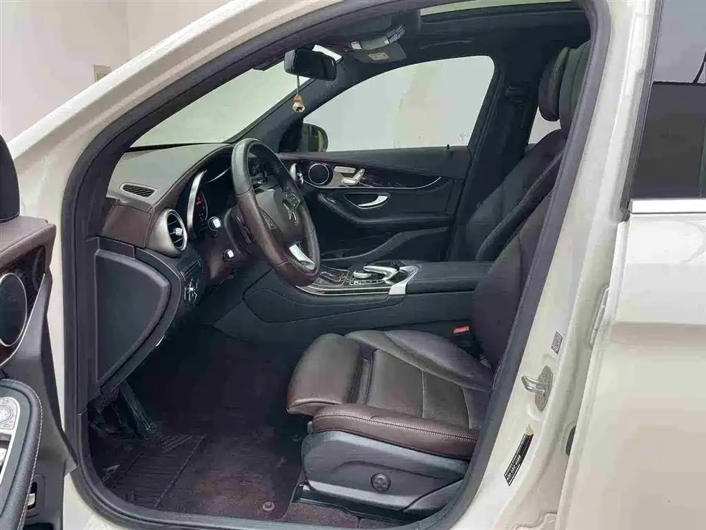 Mercedes-Benz GLC 2019 GLC 260 L 4MATIC Dynamic фото 7