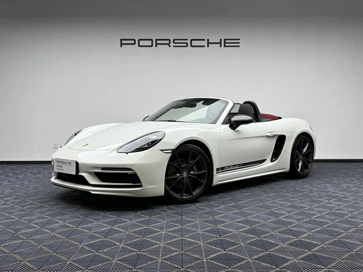 Porsche 718 2019 Boxster T 2.0T