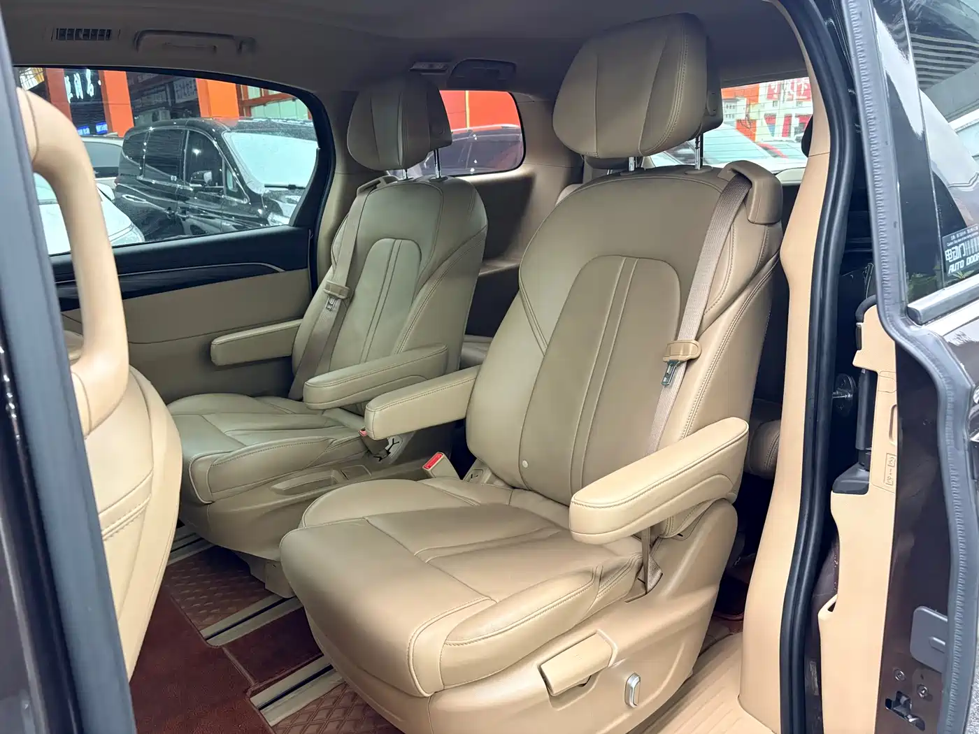 Buick GL8 2021 ES Landlord 653T Premium фото 9