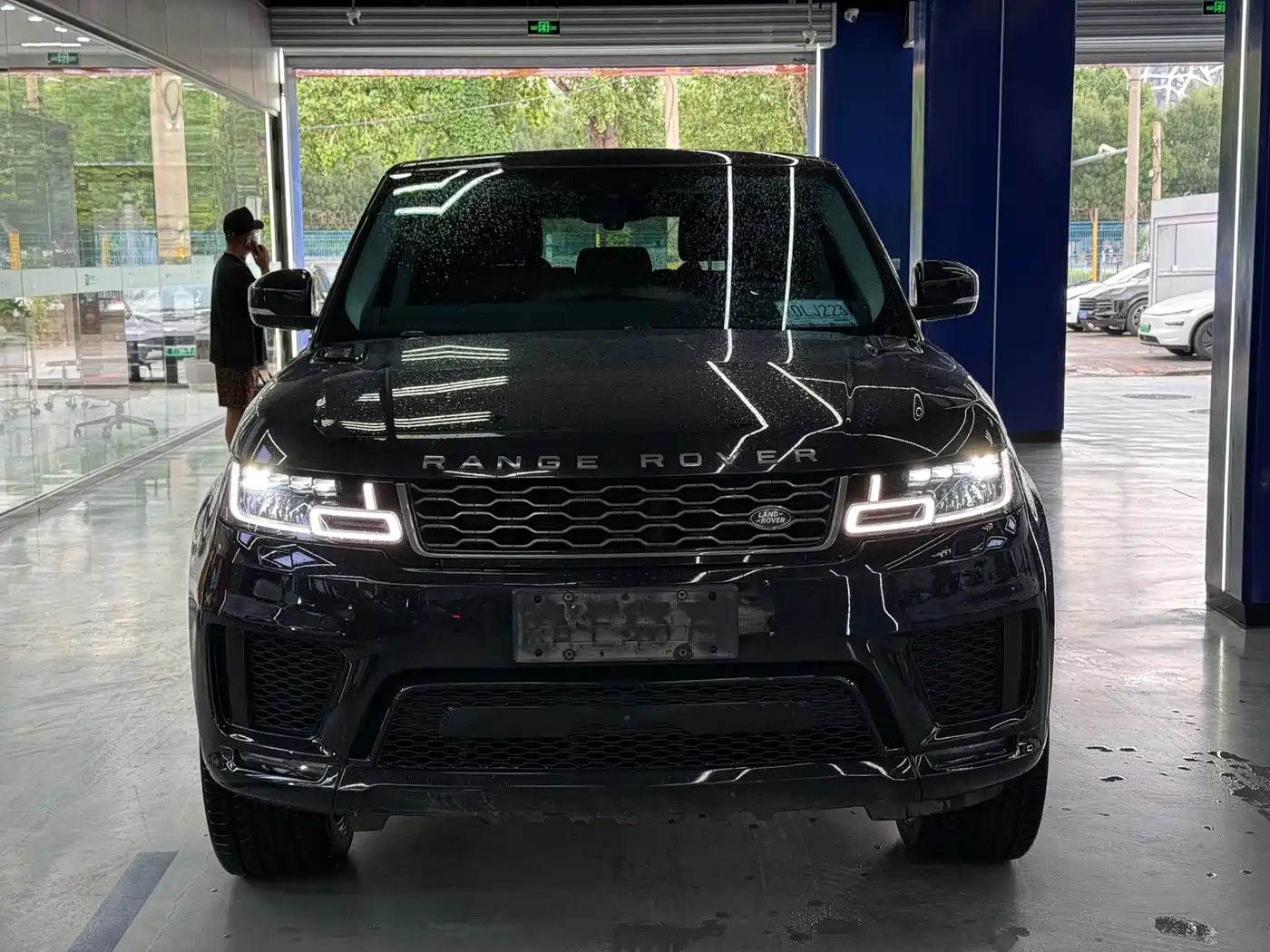 Фото 2 - Land Rover Range Rover Sport
