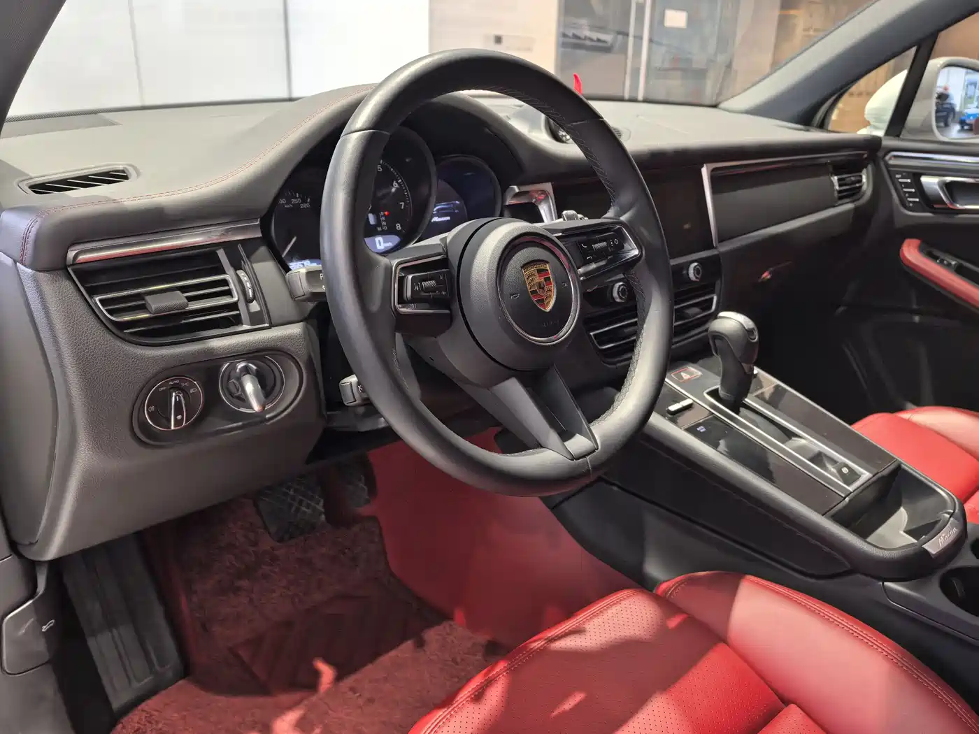 Porsche Macan 2023 Macan 2.0T фото 8