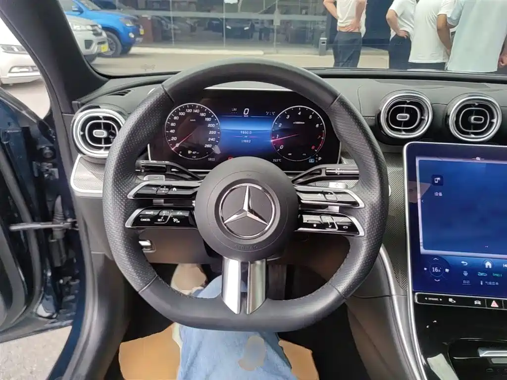 Mercedes-Benz C-Class 2023 Facelift C 260 L Sport Edition фото 11